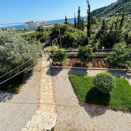 Guesthouse Rondo Himare Exterior foto
