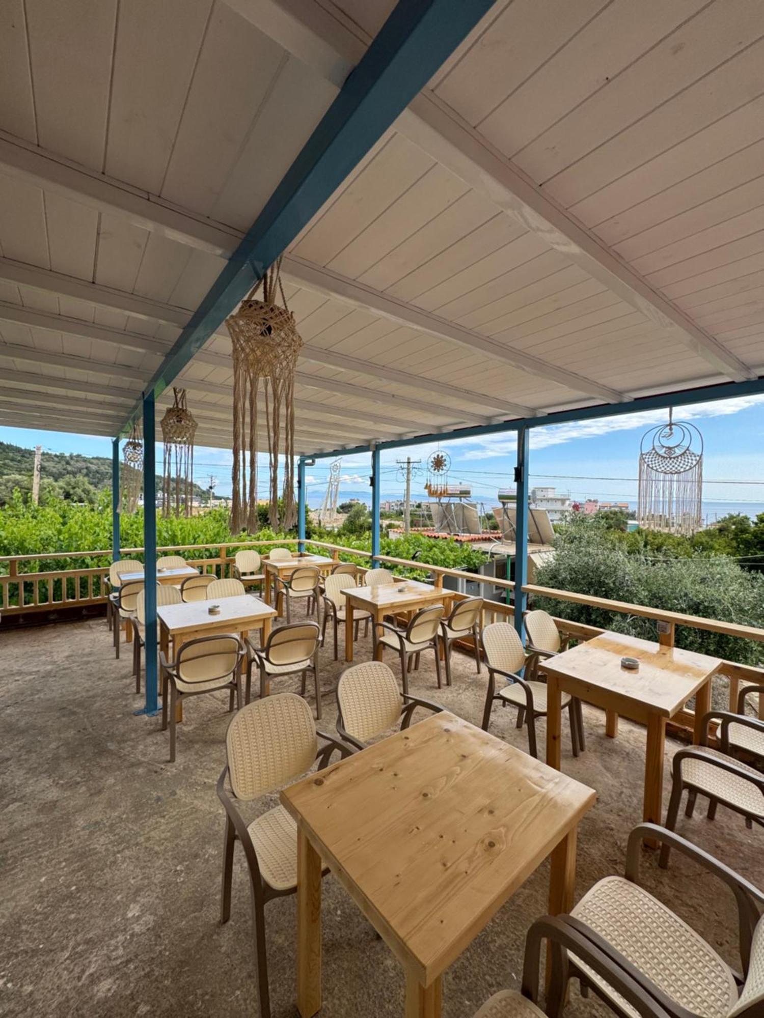 Guesthouse Rondo Himare Exterior foto