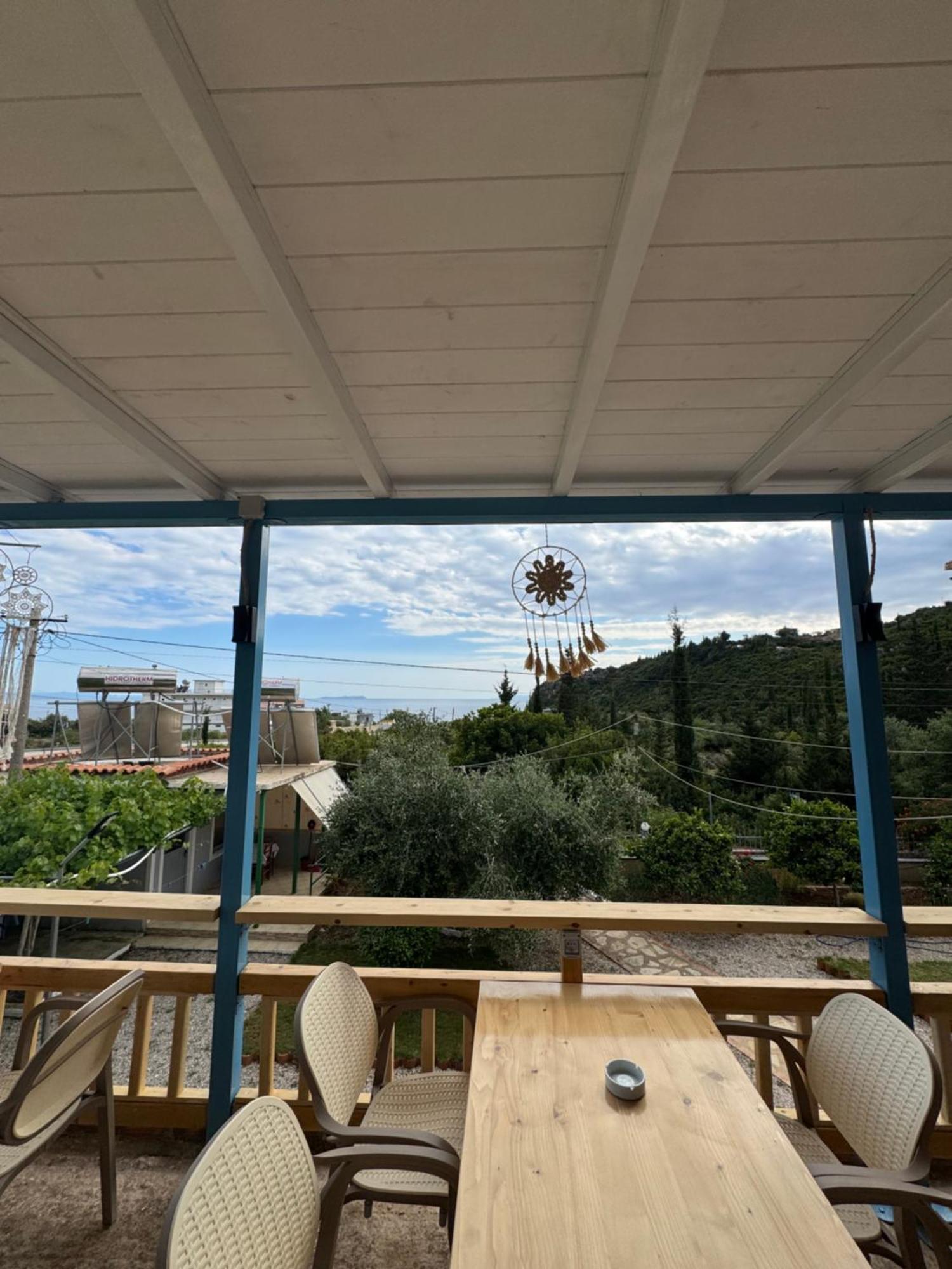 Guesthouse Rondo Himare Exterior foto