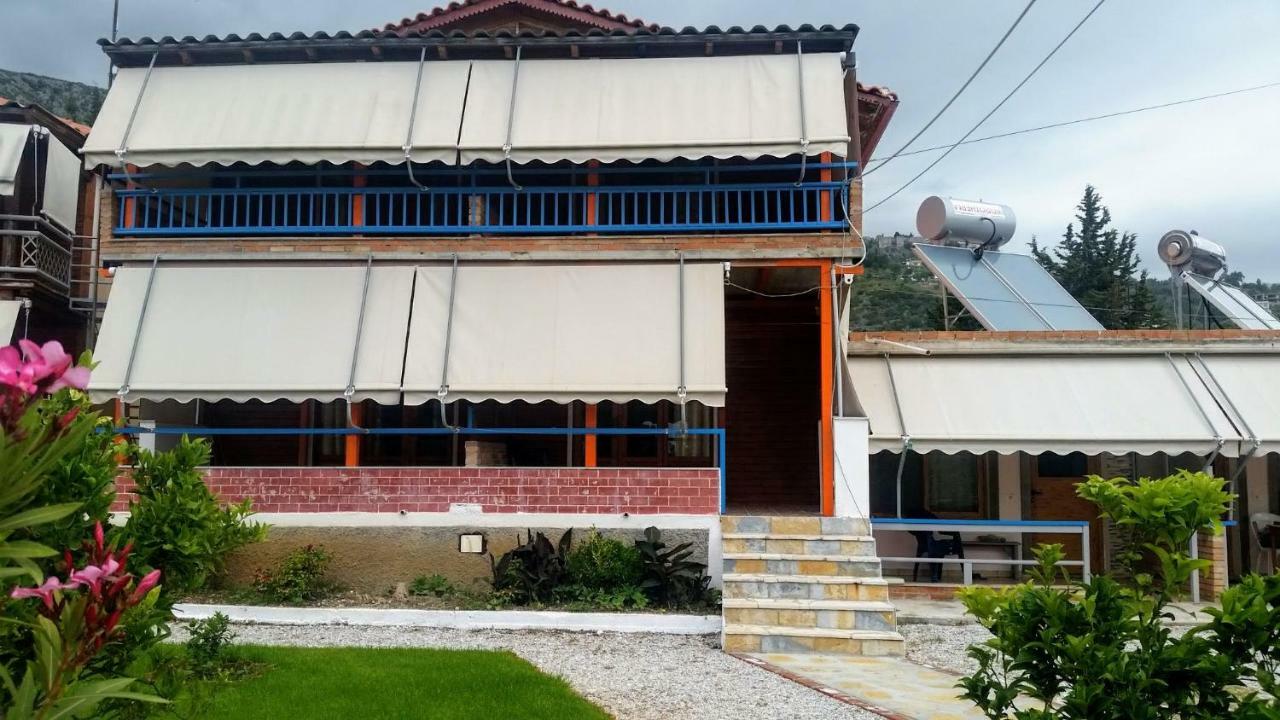 Guesthouse Rondo Himare Exterior foto
